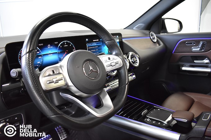 MERCEDES-BENZ GLA 200 d Automatic 4Matic Premium